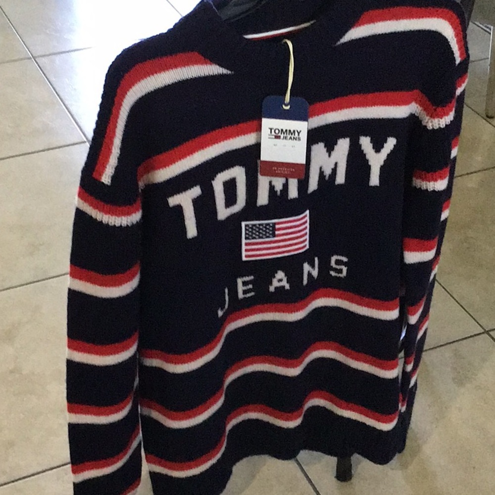 Tommy Hilfiger Flag Sweater NWT